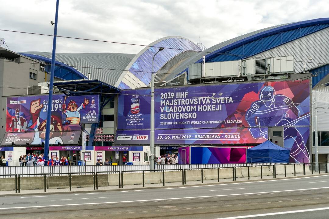 Foto: Steel Aréna trápi Košičanov. Pre neznesiteľný hluk nemôžu otvárať okná, problém by mala riešiť oprava