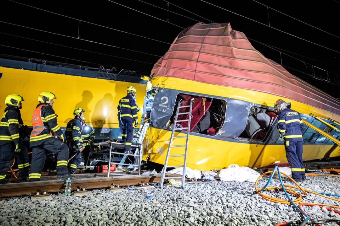 Foto: RegioJet zverejnil príčinu tragédie vlaku smerujúceho do Košíc. Z prevádzky sťahuje spacie vozne