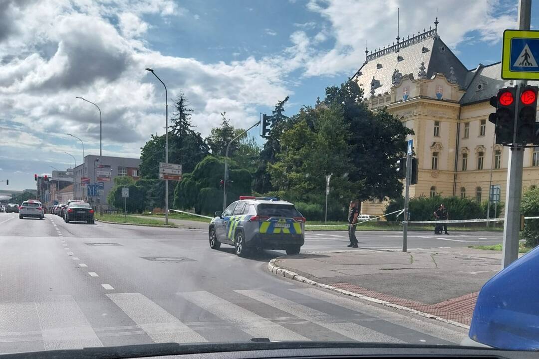 Bombová hrozba na slovenských súdoch.  V pohotovosti sú aj policajti v Košickom kraji