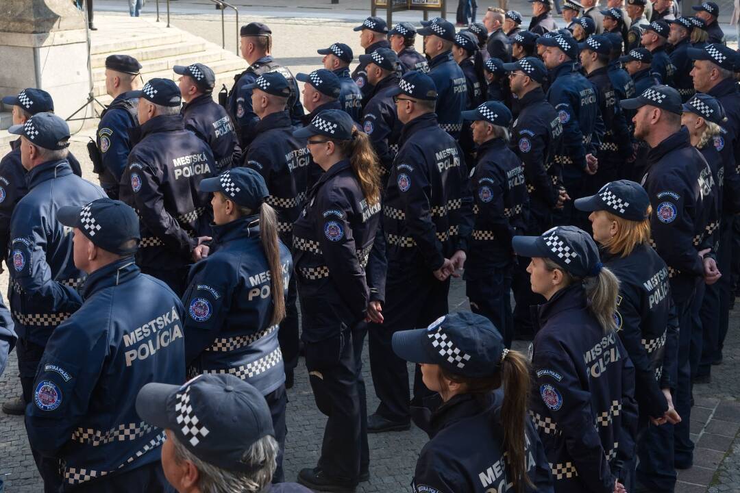 Foto: Chceš dohliadať na bezpečnosť v tvojom meste? Košice hľadajú mestských policajtov