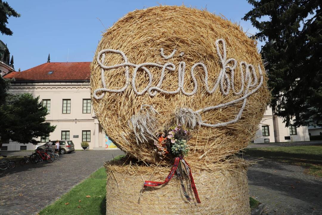 Folklór, hudba a remeslá. V trebišovskom kaštieli zažijete atmosféru dožinkov na vlastnej koži