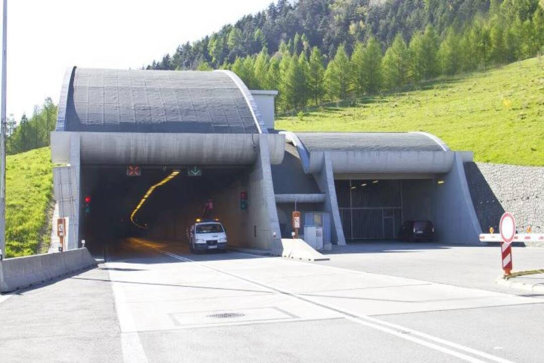 Foto: MAPA: Tunel Branisko zatvoria na štyri dni. Pripravte sa na kolóny a obchádzky