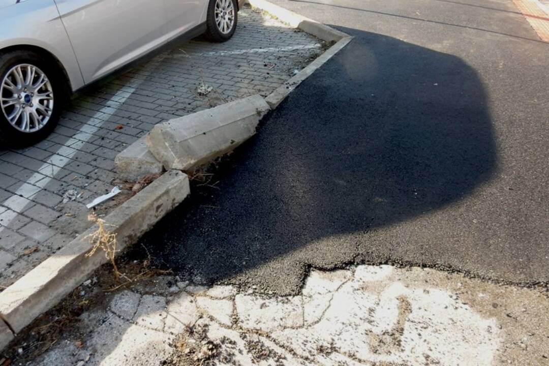 Foto: Košice pod paľbou kritiky. Odfláknutá rekonštrukcia cesty na Jantárovej vyvolala vášnivú diskusiu 