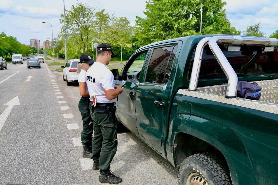 Foto: Ani doživotný zákaz ho neodradil od pohárika a sadnutia si za volant. Michalovčan sa opäť postaví pred súd