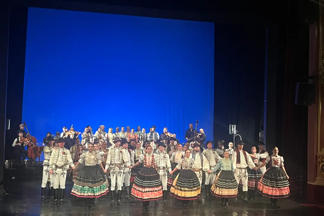 FOTO: Košický folklórny súbor Hornád oslávil jubileum veľkolepým programom. Na javisku sa stretli viaceré generácie 