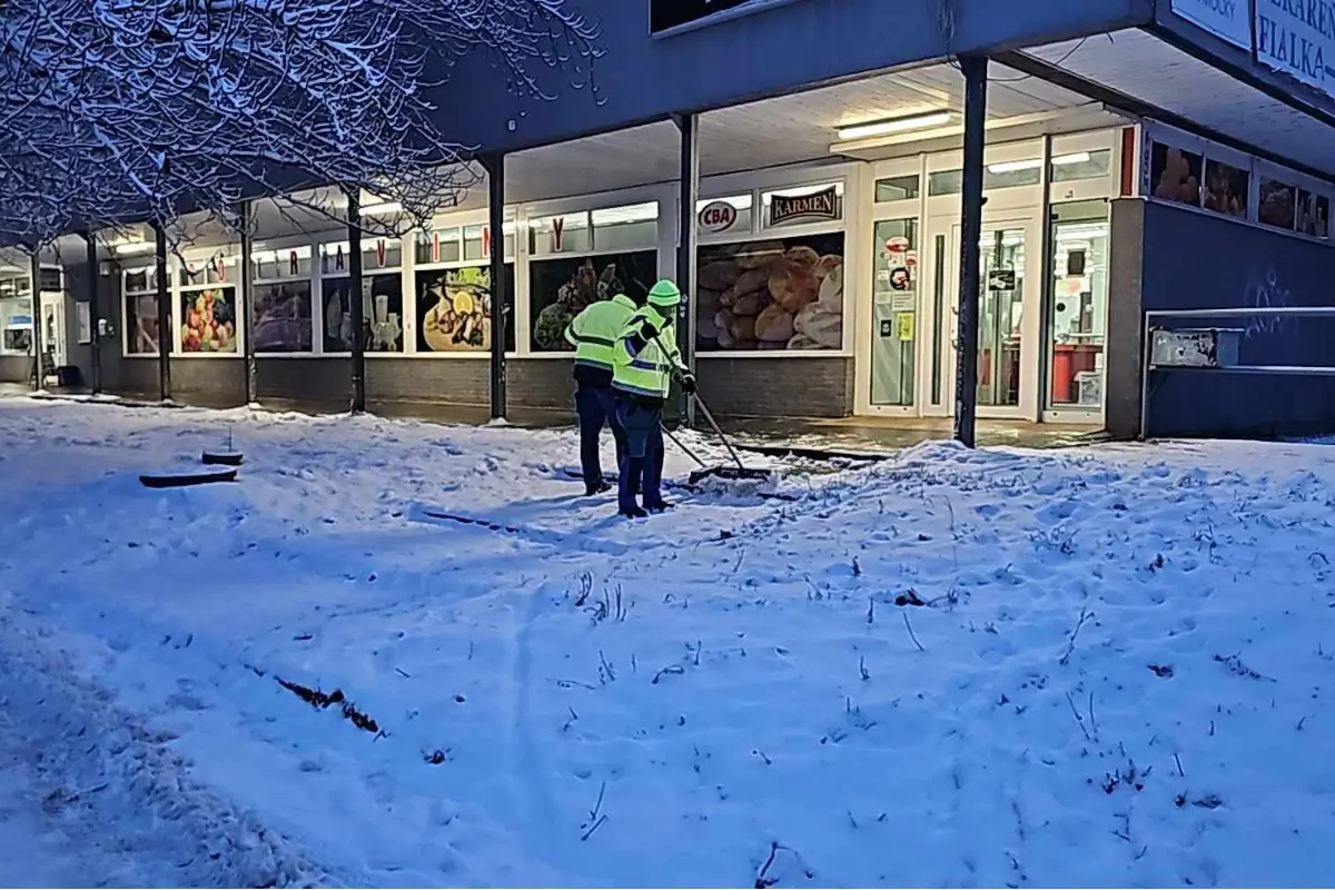 Foto: Unikátny meteorologický úkaz na sídlisku Nad jazerom, opakuje sa v zime aj v lete. Čo ho spôsobuje?