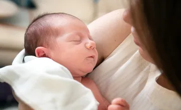 Ktoré mená bábätiek dominujú v tomto roku? Do rebríčka sa prebojovali aj tie netradičné