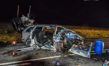 FOTO+VIDEO: Veľká tragédia na Spiši v Smižanoch. Mladí muži šli do práce, Erik zomrel v zdemolovanom aute po nehode  