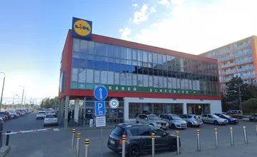 Zákazník mal napadnúť predavača po upozornení, že nepoužíva košík. Ide o fámu, tvrdí Lidl, v hre je trestné oznámenie