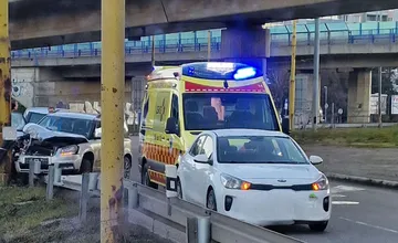 Na Levočskej v Košiciach došlo k dopravnej nehode. Na mieste sa nachádzajú záchranné zložky, rátajte so zdržaním