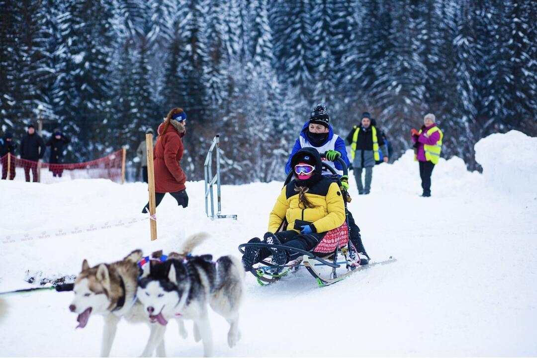 FOTO: Slávnostné otvorenie novej bežeckej požičovne v Snow park Ľadová, foto 3