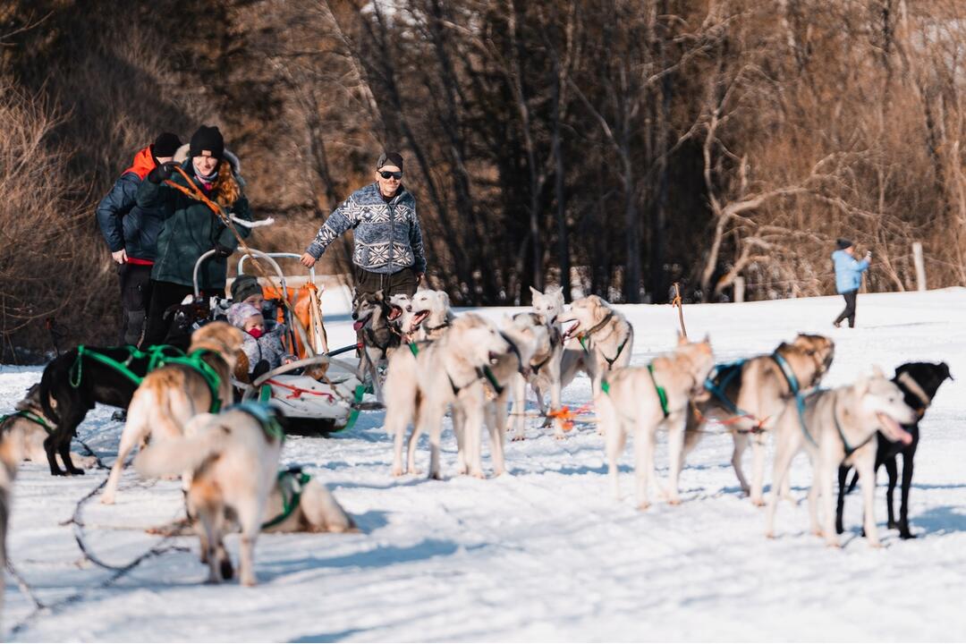 FOTO: Slávnostné otvorenie novej bežeckej požičovne v Snow park Ľadová, foto 19