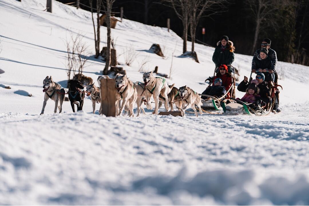 FOTO: Slávnostné otvorenie novej bežeckej požičovne v Snow park Ľadová, foto 22