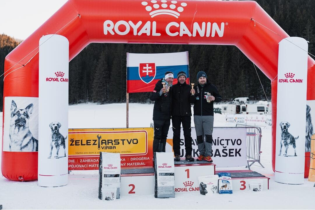 FOTO: Slávnostné otvorenie novej bežeckej požičovne v Snow park Ľadová, foto 24