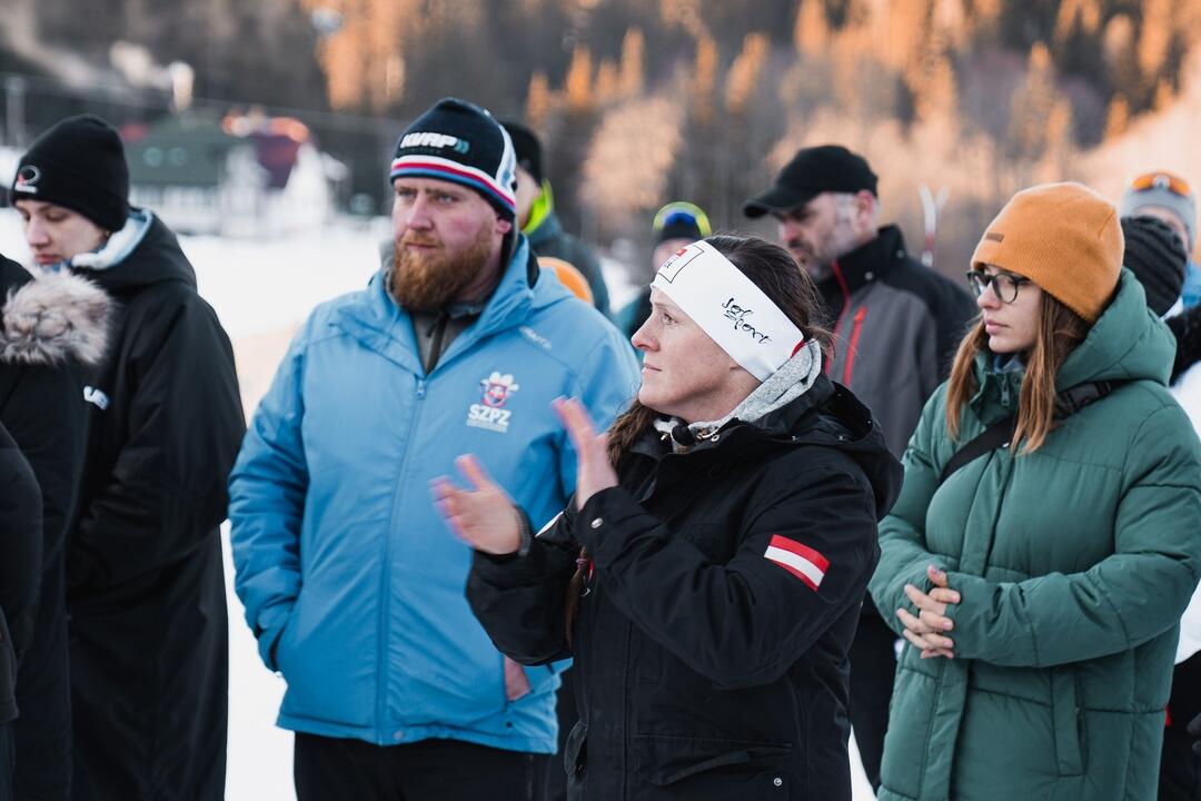 FOTO: Slávnostné otvorenie novej bežeckej požičovne v Snow park Ľadová, foto 25