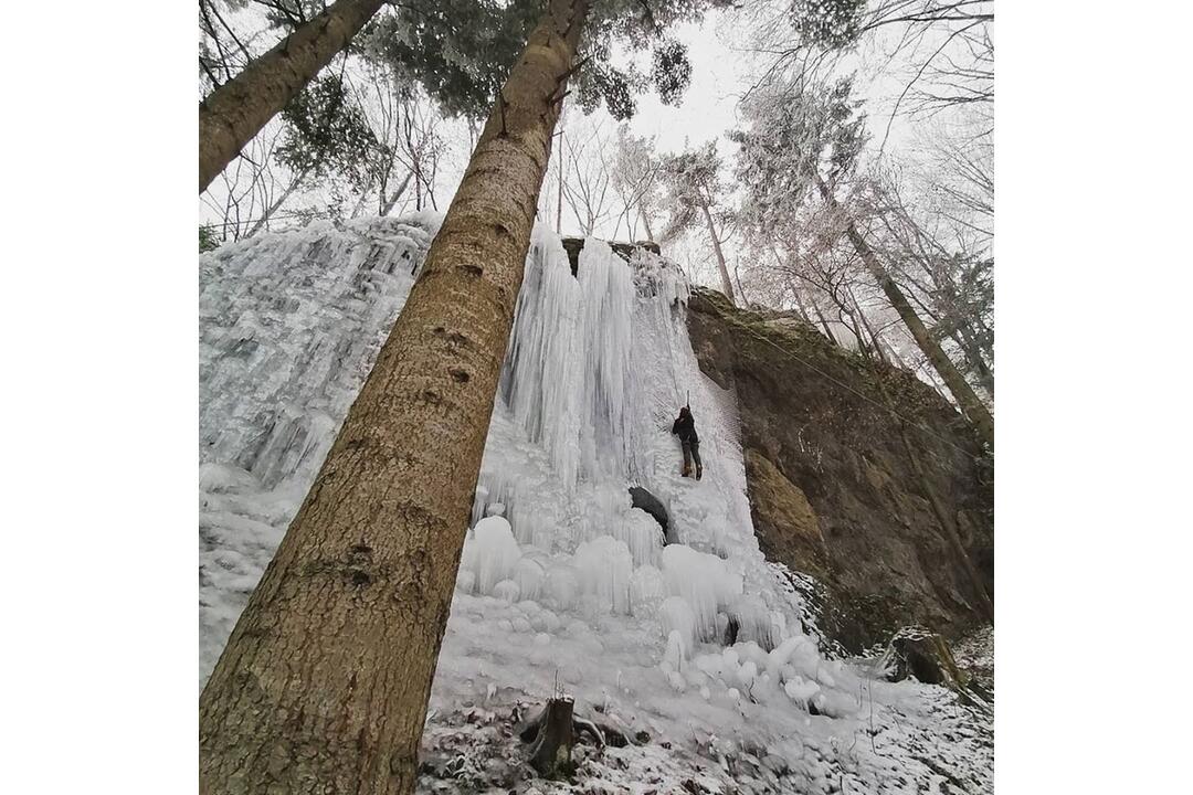 FOTO: Lezenie po ľadovej stene v Zádielskej doline, foto 5