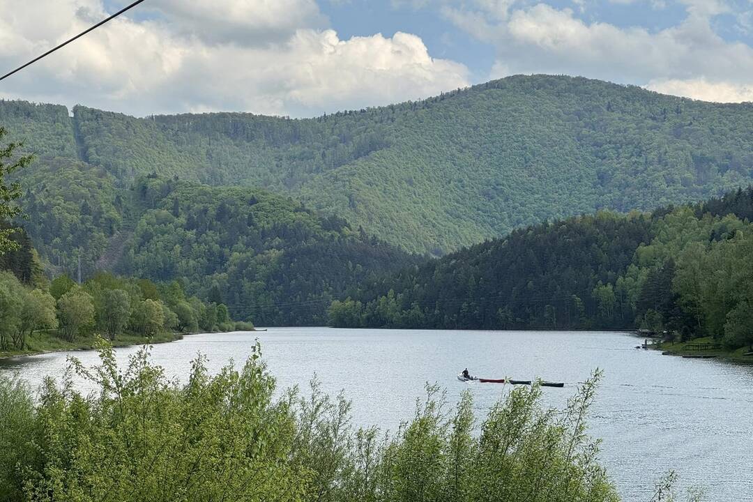 FOTO: Veľká upratovacia akcia na Ružíne. Vyzbierali tri tony odpadu, foto 5