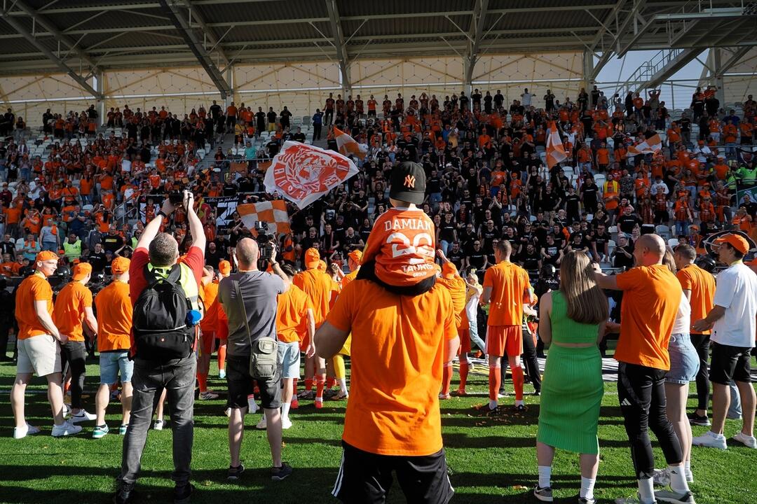 FOTO: Futbaloví fanúšikovia zahltili Košice, foto 5