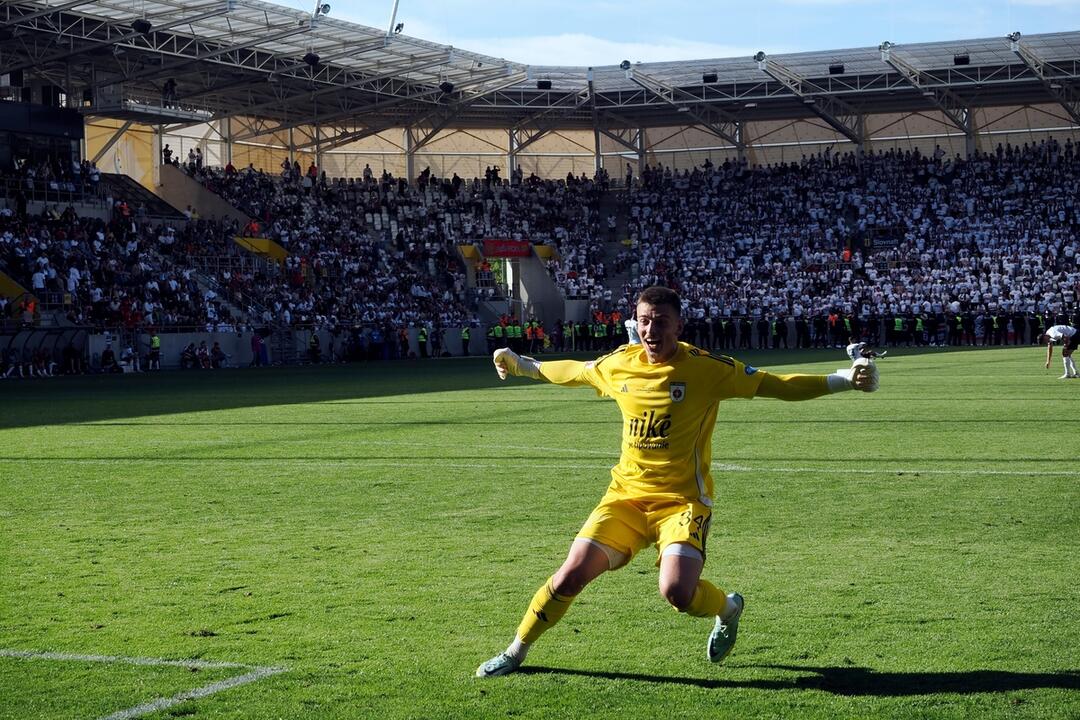 FOTO: Futbaloví fanúšikovia zahltili Košice, foto 13