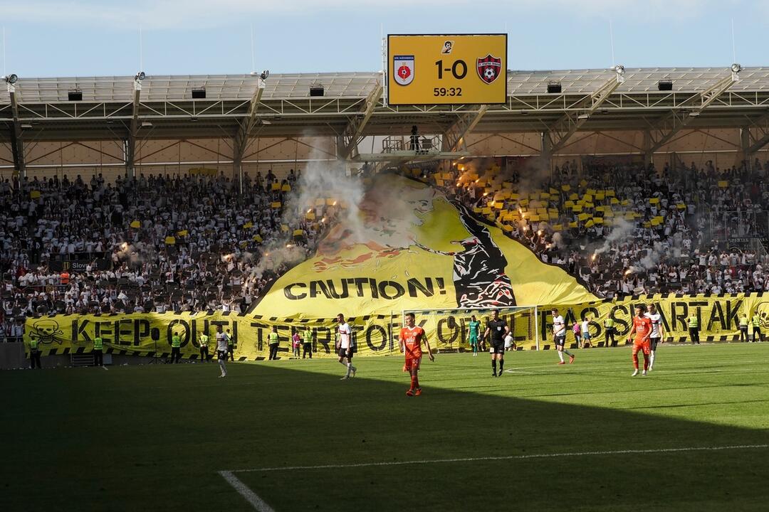 FOTO: Futbaloví fanúšikovia zahltili Košice, foto 12