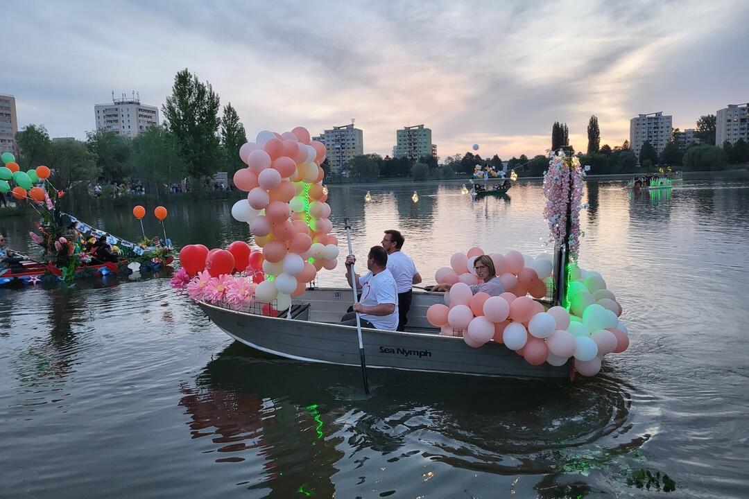 FOTO: Jazero sa premenilo na Košické Benátky, foto 57