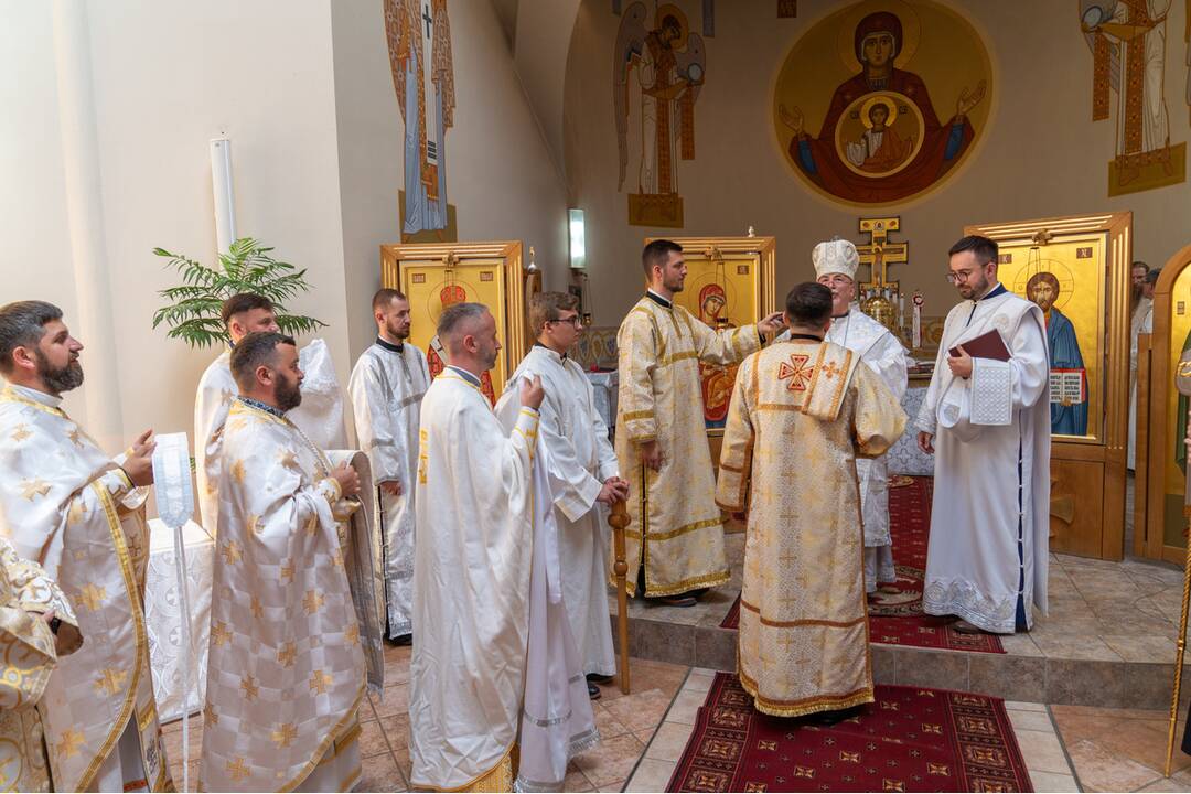 FOTO: Vysvätenie Sergija Sabova za nového kaplána farnosti Košice - Furča, foto 4