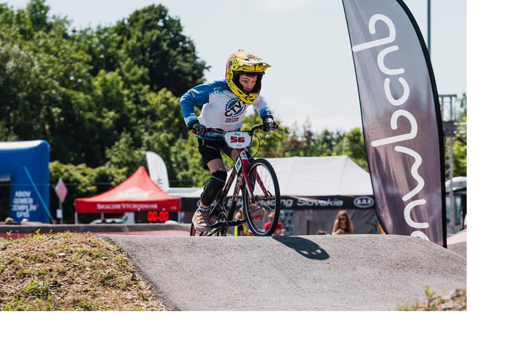 FOTO: Košičania majú nový pumptrack. Otestovali ho profesionálni jazdci, foto 15