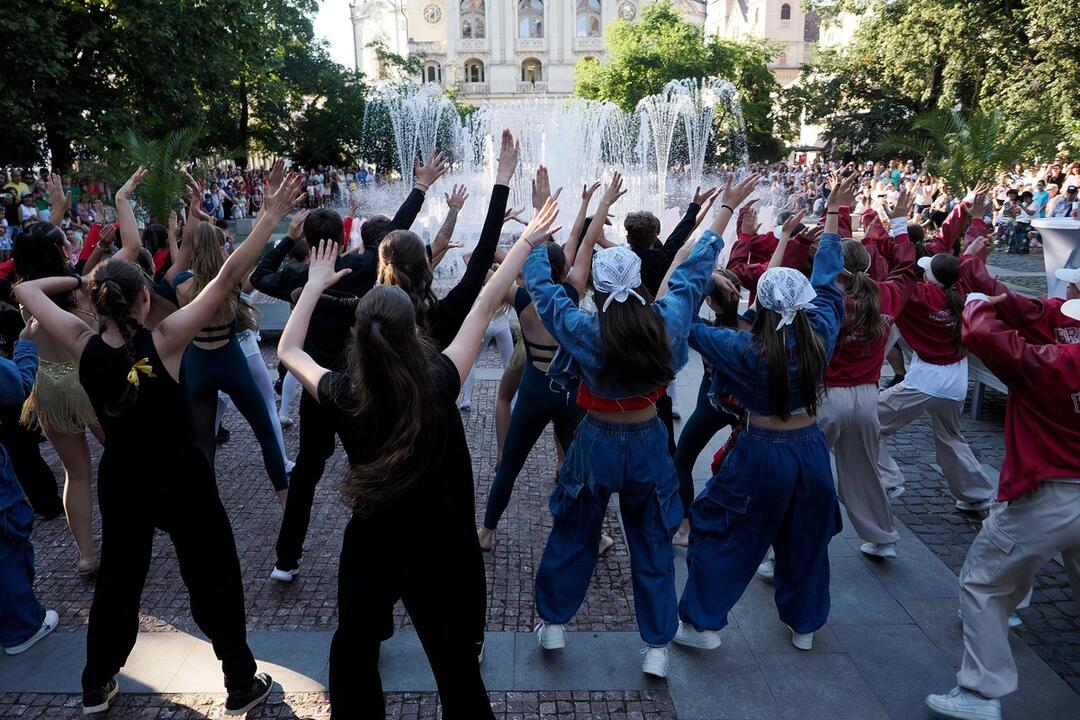 Módna prehliadka v srdci mesta! Takto odštartovalo Košické kultúrne leto, foto 1