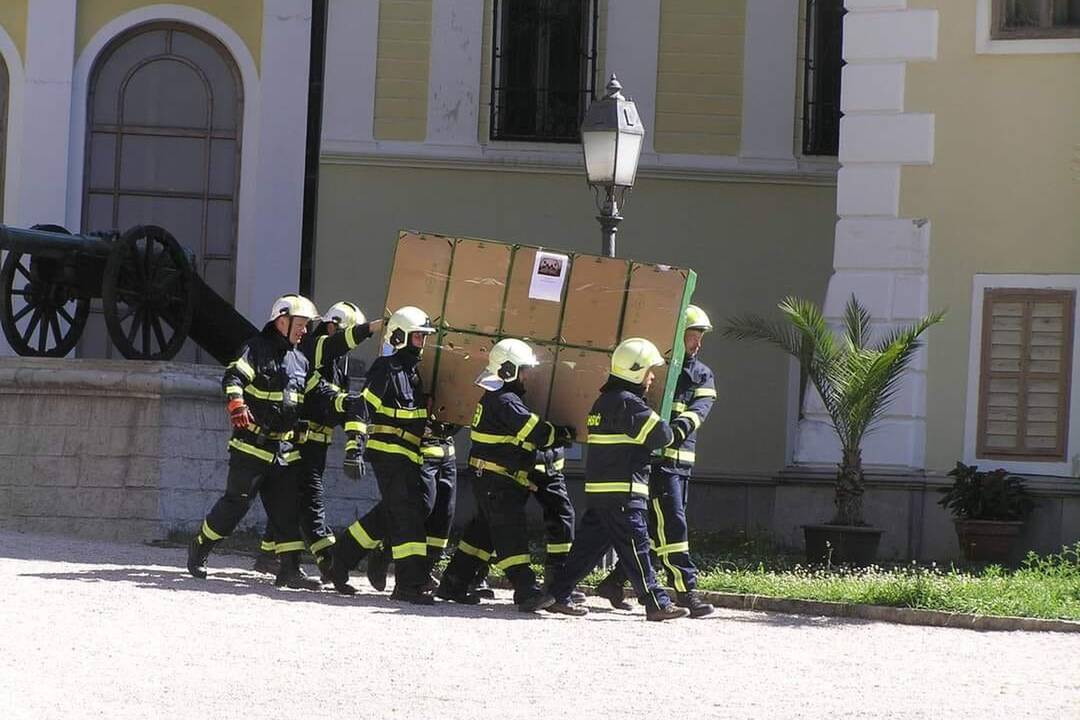 FOTO: Taktické cvičenie hasičov v kaštieli Betliar, foto 5