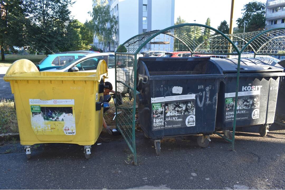 FOTO: V košickej mestskej časti Nad jazerom pokračujú v deratizácii, foto 4