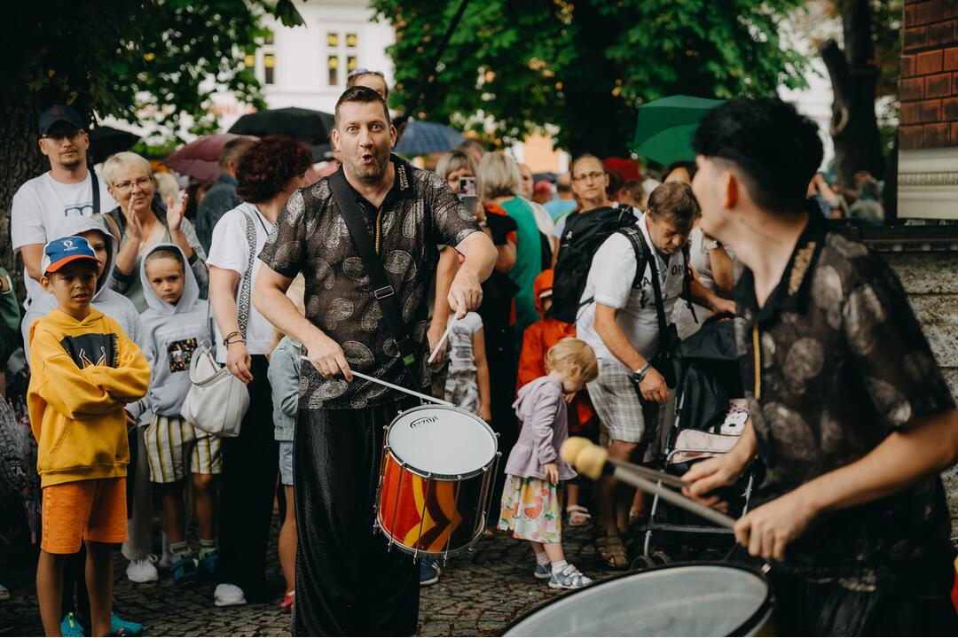 FOTO: V Spišskej Novej Vsi po roku opäť ožili sochy, foto 13