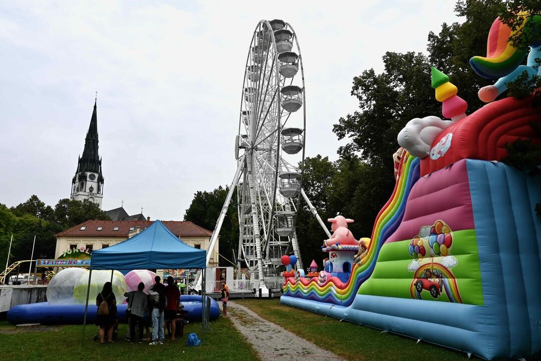 FOTO: V Spišskej Novej Vsi po roku opäť ožili sochy, foto 30