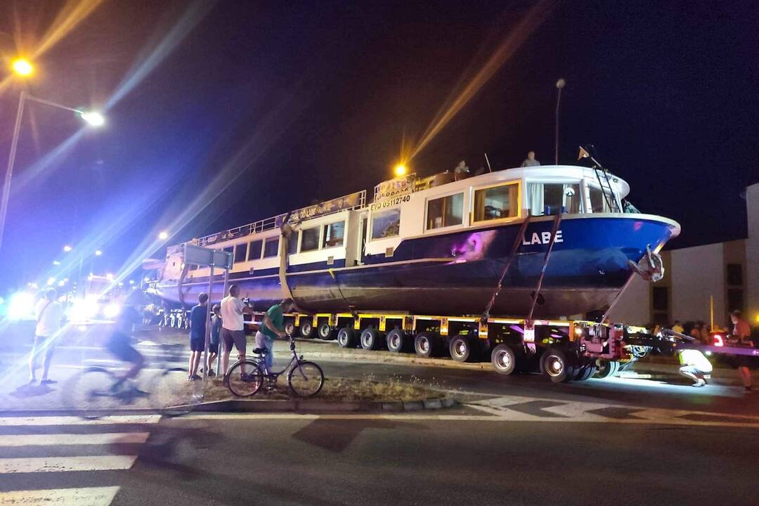 FOTO: Výletná loď Labe sa dostala do cieľa. Prebádajte na jej palube Zemplínsku Šíravu, foto 17