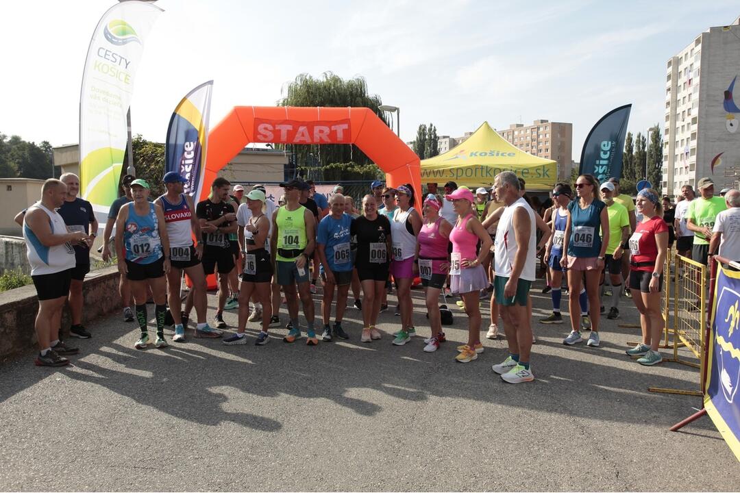 FOTO: 14. ročník Jazerného maratónu v Košiciach sa vydaril. Bežcov neodradili ani extrémne teploty, foto 13