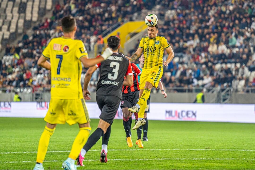 FOTO: Košickú futbalovú arénu zaplnili farby Košíc a Trnavy. Atmosféru dotváralo vyše 5-tisíc divákov, foto 7