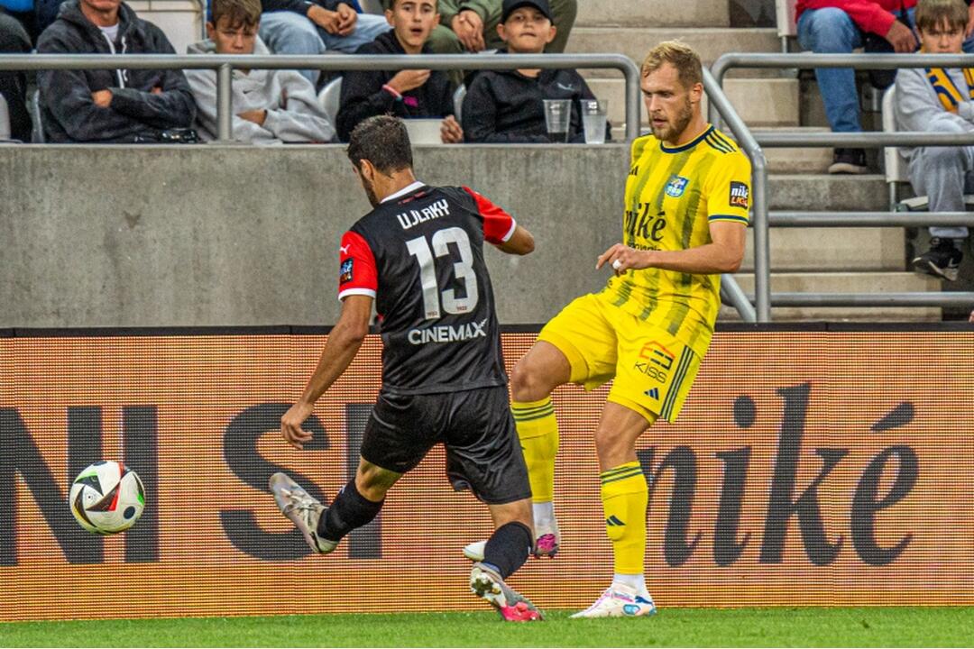 FOTO: Košickú futbalovú arénu zaplnili farby Košíc a Trnavy. Atmosféru dotváralo vyše 5-tisíc divákov, foto 42