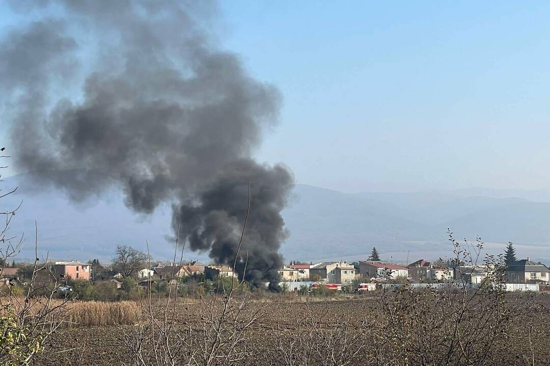 FOTO: Požiar odpadu nad obcou Čaňa, foto 7