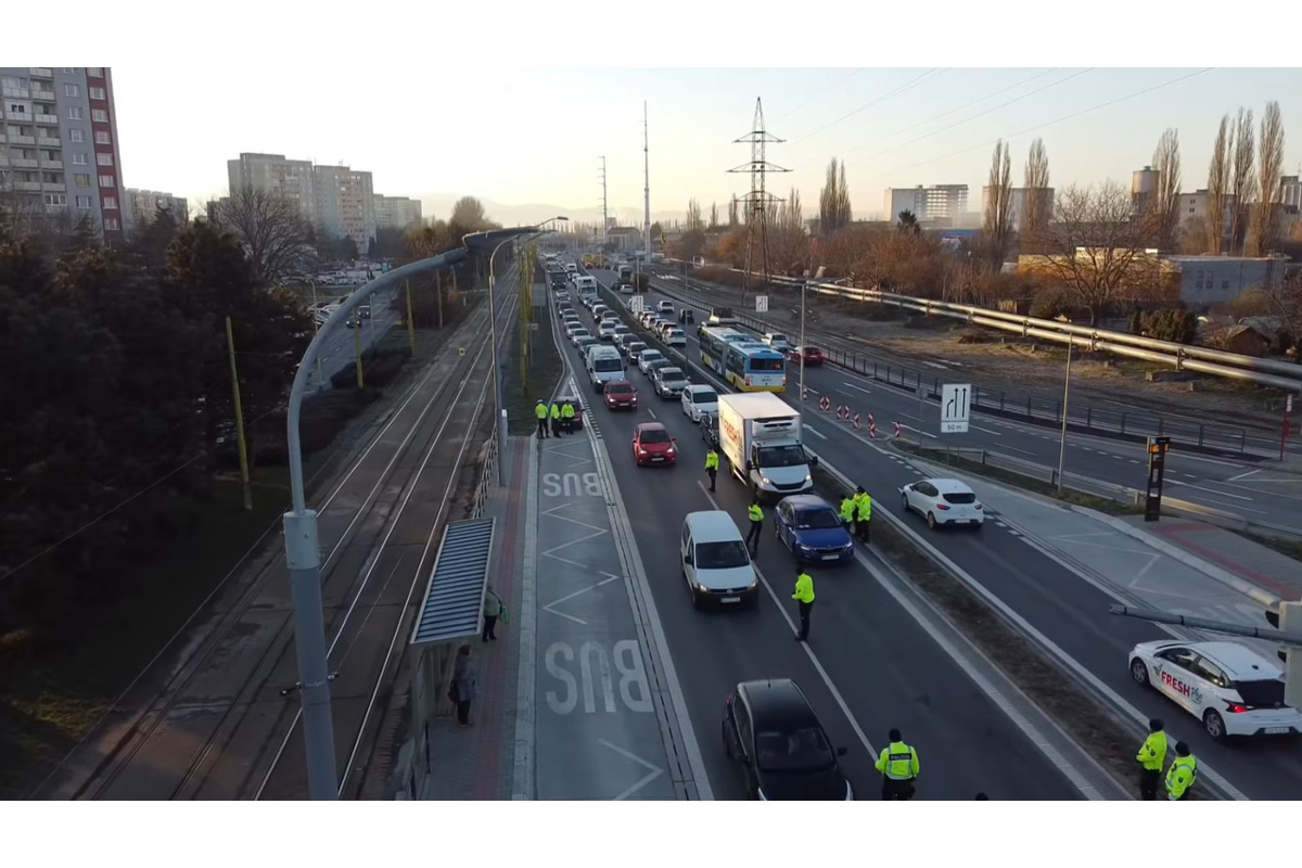 FOTO: Policajná akcia v Košiciach, policajti odstavili časť mesta, foto 7