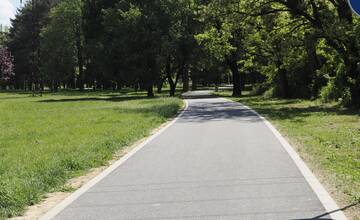 FOTO: Košičania sa tešia z nového cyklochodníka na Aničke